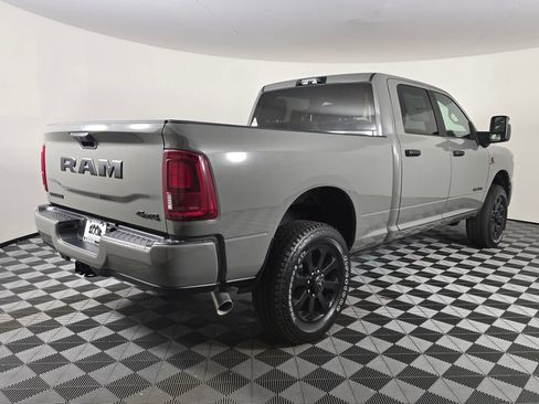 New 2026 RAM 3500 Big Horn AWD/4WD image 4