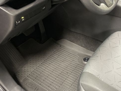 Certified 2025 Toyota RAV4 XLE w/ Convenience Package FWD image 17