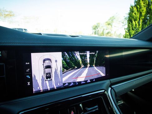 Used 2026 Porsche Panamera image 25