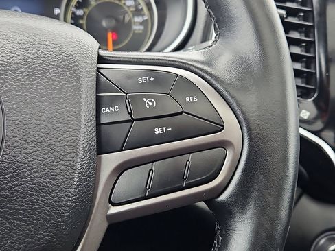 Used 2020 Jeep Cherokee Limited image 29