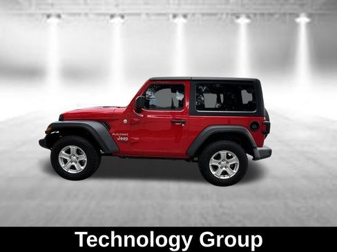 Used 2019 Jeep Wrangler Sport AWD/4WD image 4