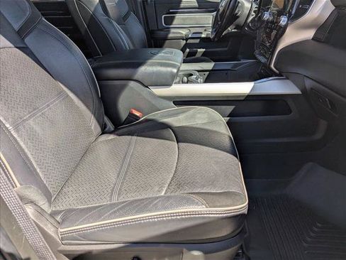 Used 2019 RAM 3500 Laramie AWD/4WD image 20