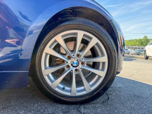 Used 2017 BMW 320i Sedan RWD image 21