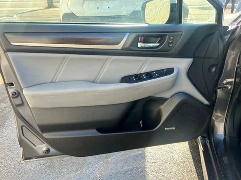 Used 2018 Subaru Legacy 2.5i Limited image 22