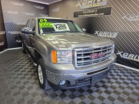 Used 2009 GMC Sierra 1500 SLE w/ Power Pack Plus AWD/4WD image 6