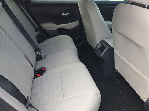 New 2026 Honda HR-V LX image 8