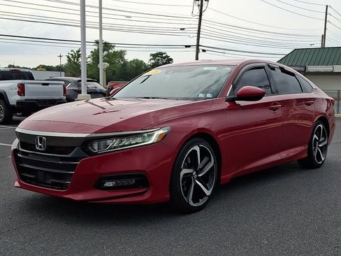 Used 2018 Honda Accord Sport image 3