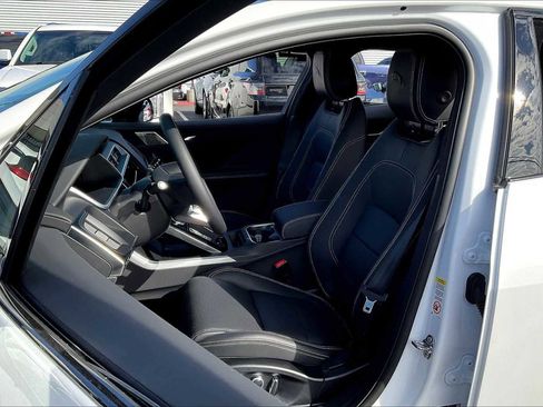 New 2024 Jaguar I-PACE R-Dynamic HSE image 11