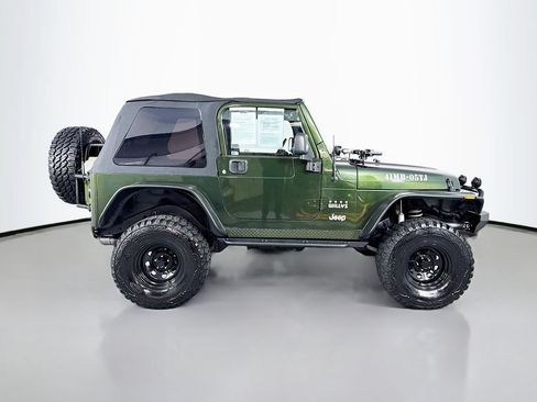 Used 2005 Jeep Wrangler X w/ Willys Edition Group AWD/4WD image 5