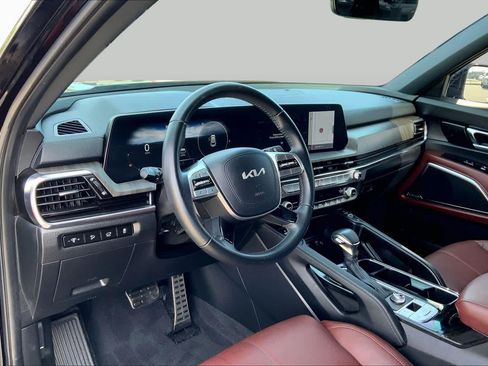 Used 2025 Kia Telluride SX FWD image 18