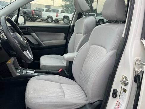Used 2018 Subaru Forester 2.5i Premium AWD/4WD image 29