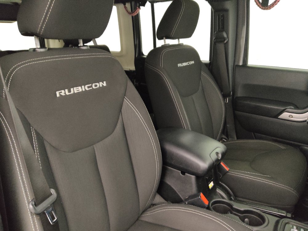 Used 2017 Jeep Wrangler Unlimited Rubicon w/ Connectivity Group AWD/4WD image 21