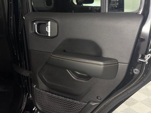 Certified 2025 Jeep Wrangler Unlimited Sahara image 29