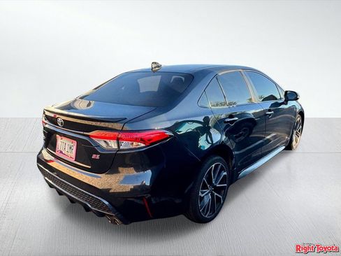 Certified 2020 Toyota Corolla SE w/ SE Premium Package FWD image 4