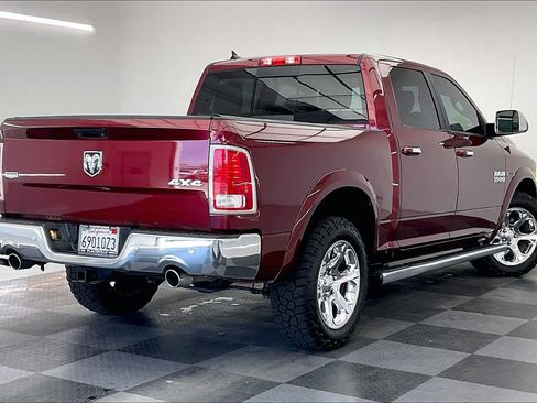 Used 2018 RAM 1500 Laramie AWD/4WD image 13