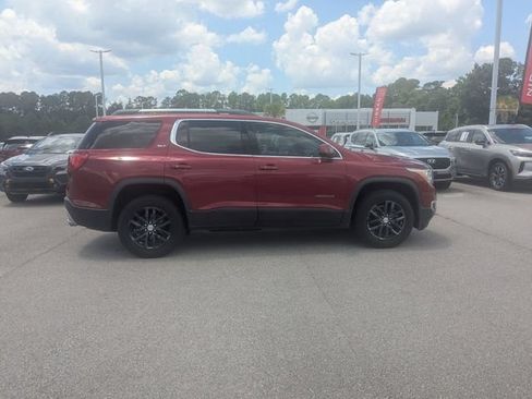 Used 2019 GMC Acadia SLT FWD image 2
