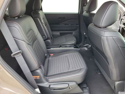 Used 2024 Nissan Pathfinder Rock Creek image 21