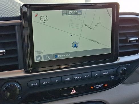 Certified 2021 Hyundai Venue w/ Cargo Package image 23