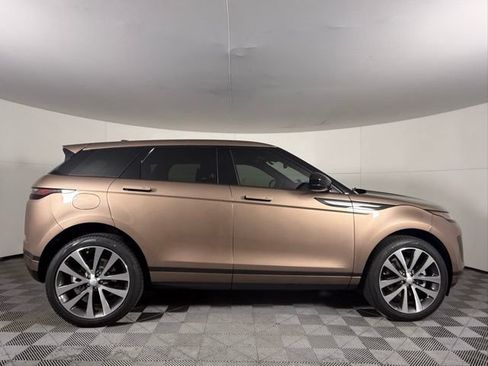 Used 2026 Land Rover Range Rover Evoque S AWD/4WD image 9