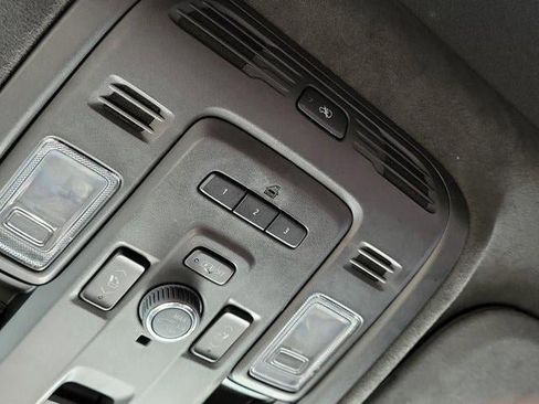 Certified 2023 Cadillac Escalade ESV Sport Platinum image 27