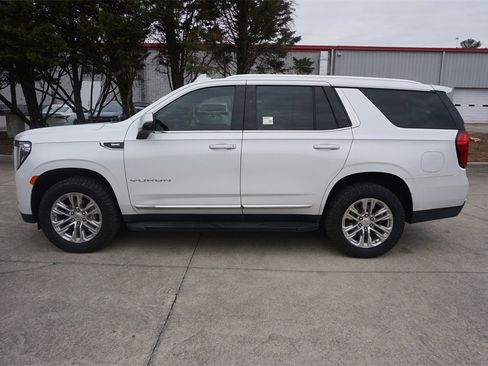 Used 2021 GMC Yukon SLT w/ SLT Premium Package image 23