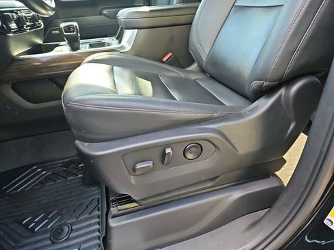 Used 2022 Chevrolet Silverado 1500 LT Trail Boss w/ Convenience Package II AWD/4WD image 13