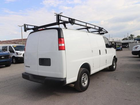 Used 2022 Chevrolet Express 2500 w/ Driver Convenience Package image 8