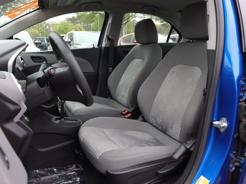Used 2020 Chevrolet Sonic LS image 8