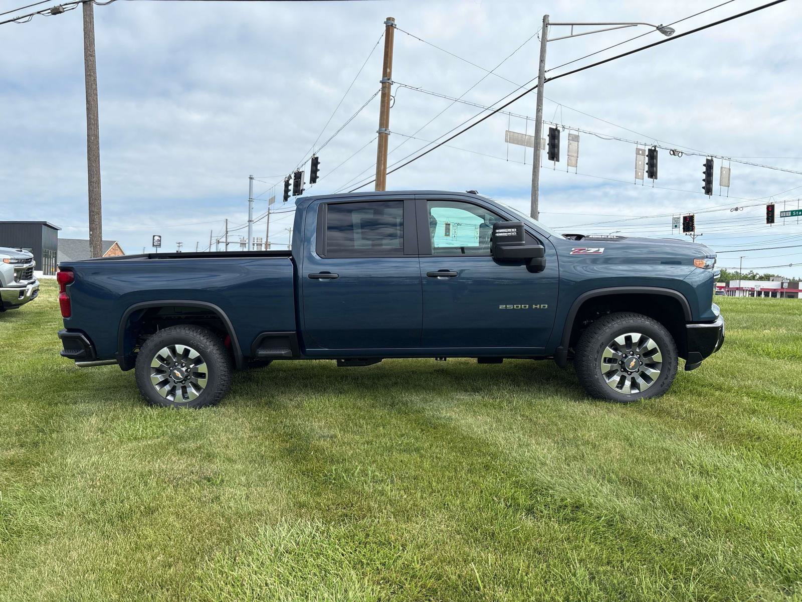 New 2026 Chevrolet Silverado 2500 Custom w/ Custom Value Package AWD/4WD image 6