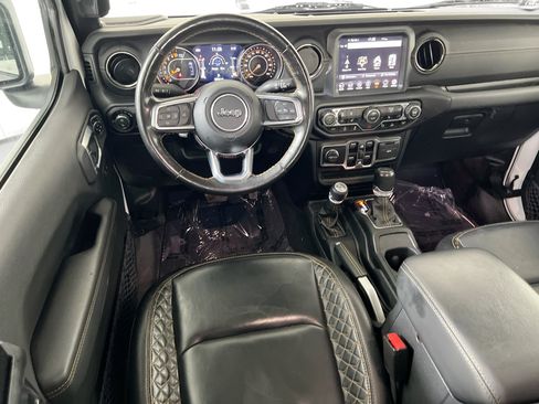 Used 2023 Jeep Gladiator Overland AWD/4WD image 22