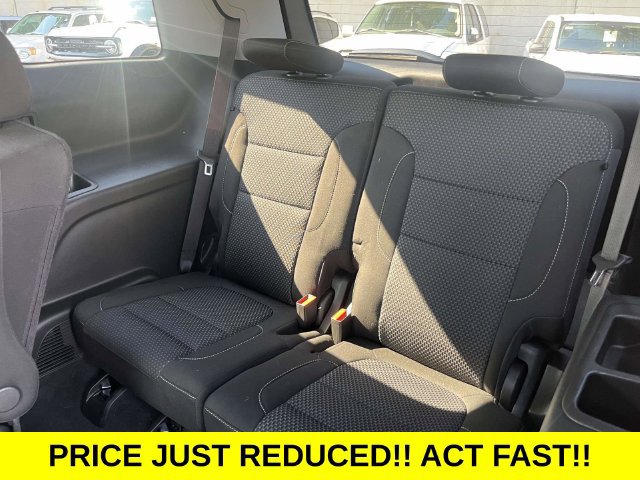 Used 2023 GMC Acadia SLE FWD image 16