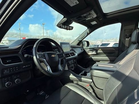 Used 2024 Chevrolet Tahoe Premier w/ Premium Package 2 image 17