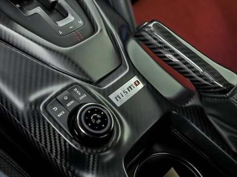 Used 2020 Nissan GT-R NISMO AWD/4WD image 34