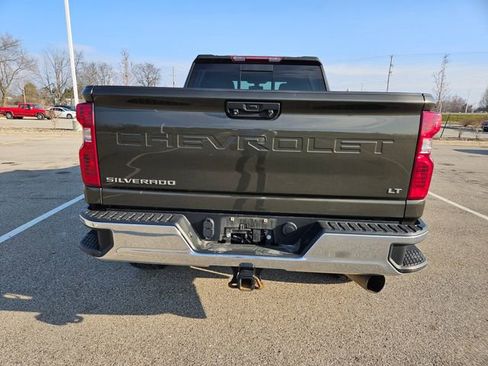 Used 2022 Chevrolet Silverado 2500 LT w/ Convenience Package image 6