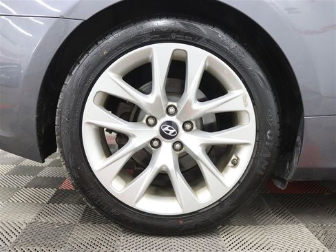 Used 2016 Hyundai Genesis 3.8 image 38