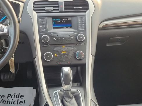 Used 2013 Ford Fusion SE FWD image 13