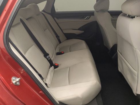 Used 2018 Honda Accord LX image 19