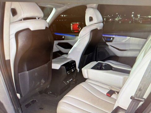 Used 2022 Acura MDX SH-AWD w/ Technology Package image 6