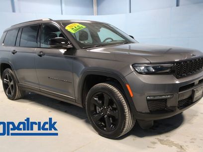 Used 2025 Jeep Grand Cherokee L Limited w/ Black Appearance Package
