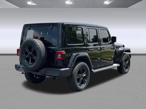 Used 2021 Jeep Wrangler Unlimited Sahara AWD/4WD image 8