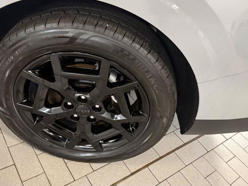 Used 2026 Kia Carnival SX Prestige FWD image 11