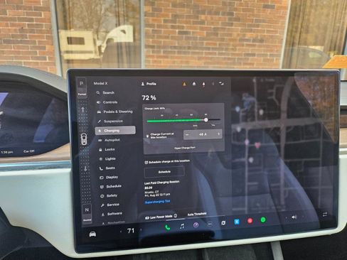 Used 2022 Tesla Model X image 49