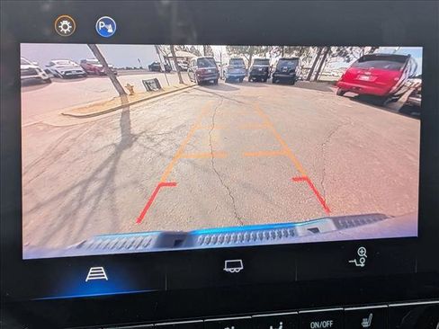 Used 2024 Chevrolet Colorado LT w/ LT Convenience Package II image 15