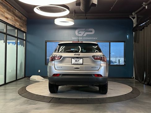 Used 2020 Jeep Compass Sport w/ Cold Weather Group image 4