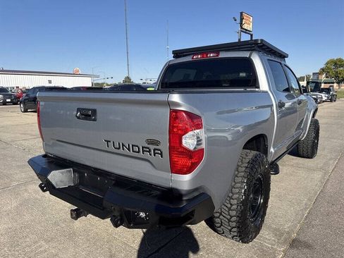 Used 2017 Toyota Tundra SR5 w/ SR5 Upgrade Package AWD/4WD image 8