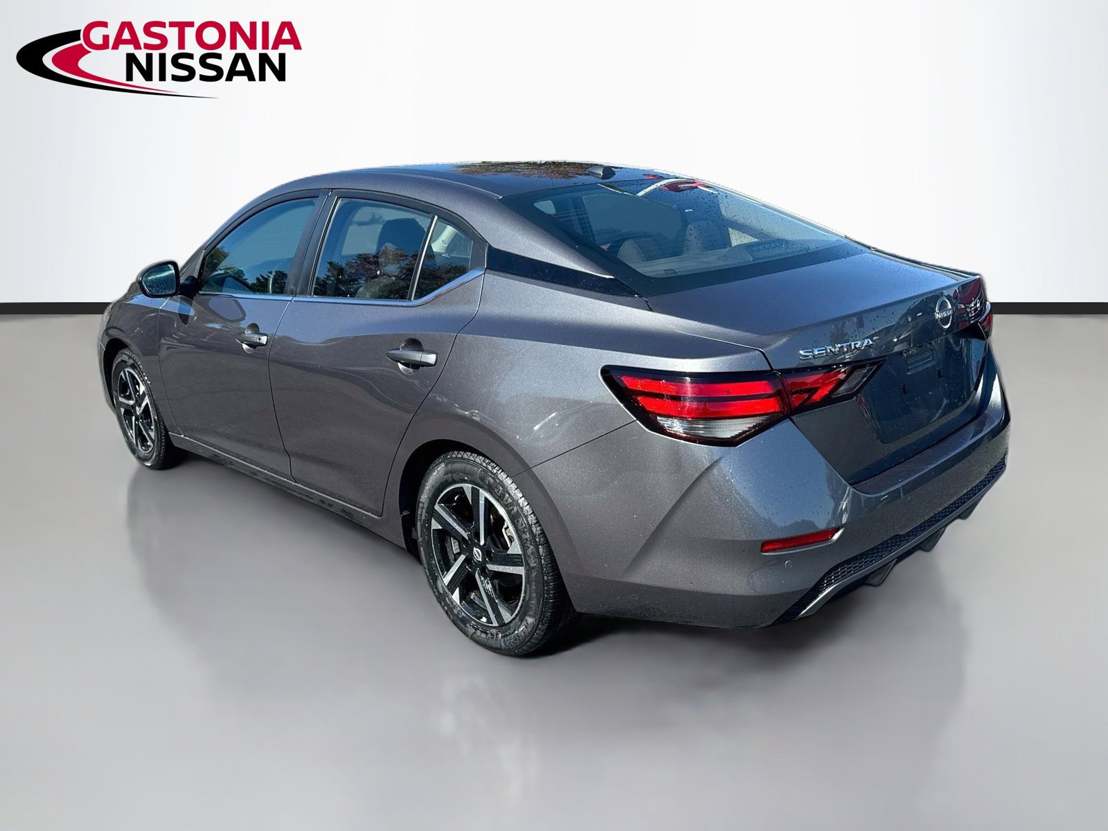 Used 2025 Nissan Sentra SV FWD image 6