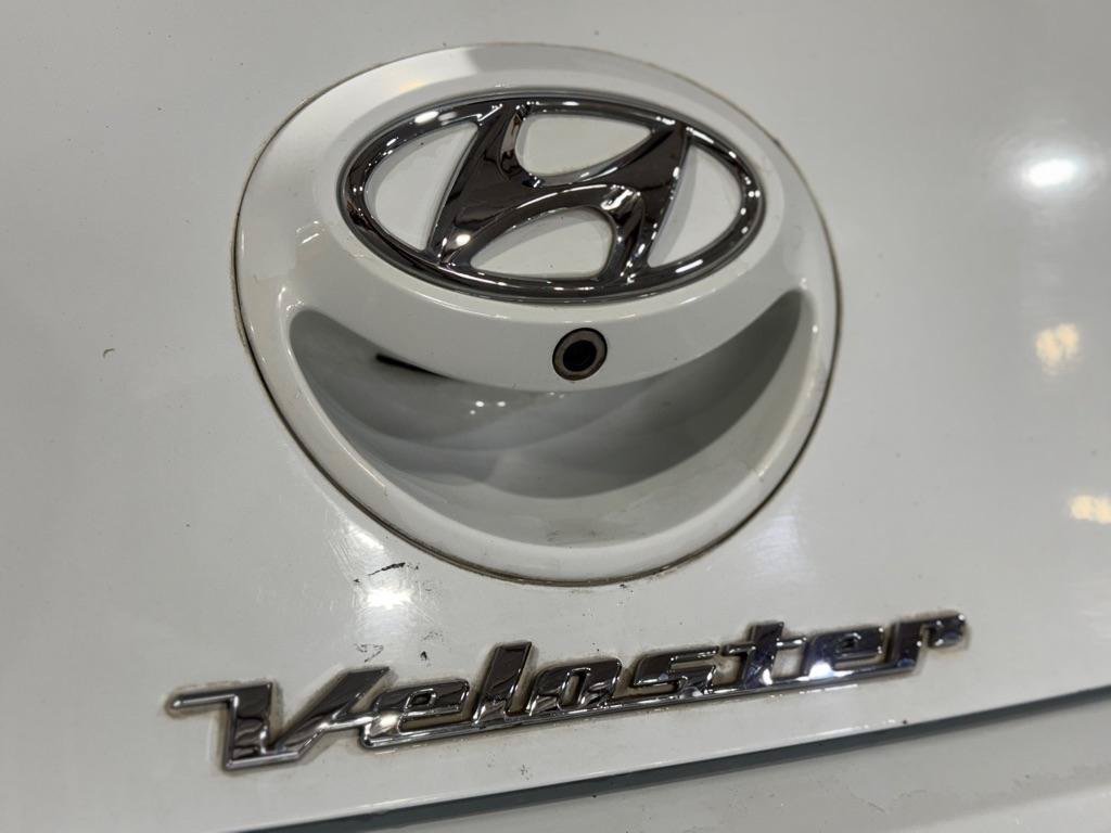 Used 2015 Hyundai Veloster w/ Option Group 03 FWD image 35