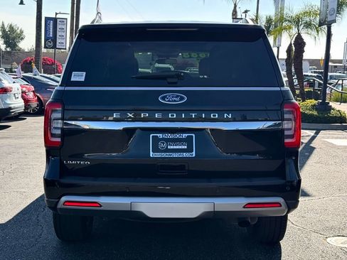 Used 2023 Ford Expedition Limited image 8