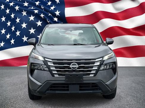 Used 2024 Nissan Rogue SV FWD image 3