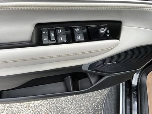 Used 2022 Jeep Wagoneer Series III AWD/4WD image 19